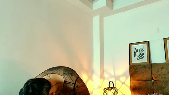 kat paradise online show from August 4, 11:35 am