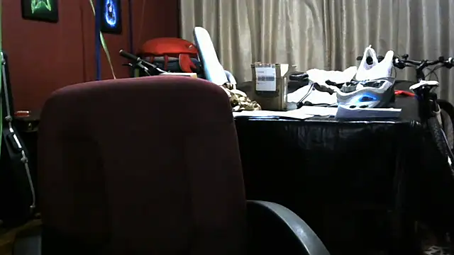 koolchillfun696969 online show from June 20, 7:00 am