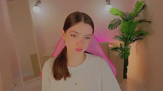 Ellya me online show from February 9, 1:09 am