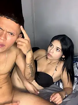 KarlyAndDavey online show from January 17, 1:54 am