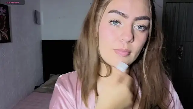 VelourNyx online show from January 6, 3:43 am