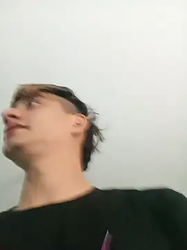 Snapshot of Andy_Kein chatting on March 23, 4:11 pm Andy Kein online show from March 23, 4:11 pm