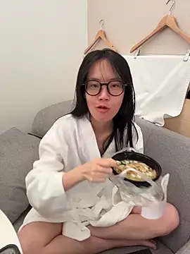 Snapshot of PetiteTight chatting on March 27, 6:07 pm PetiteTight online show from March 27, 6:07 pm