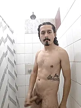 Snapshot of CarlosGM77 chatting on February 17, 3:47 am CarlosGM77 online show from February 17, 3:47 am