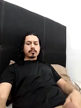 Snapshot of CarlosGM77 chatting on March 24, 2:55 pm CarlosGM77 online show from March 24, 2:55 pm