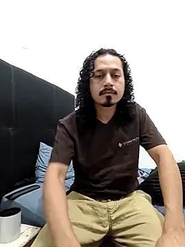 CarlosGM77 online show from April 30, 3:18 pm