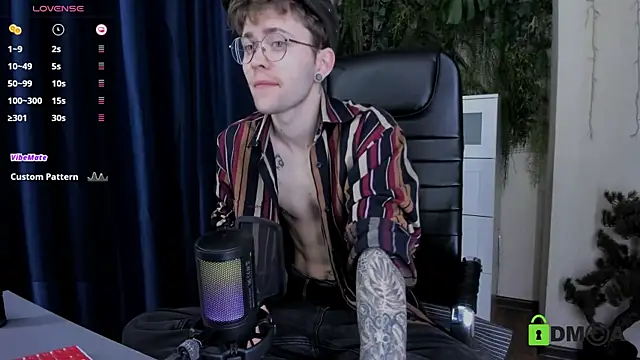 Tomas Norton online show from March 20, 3:17 pm