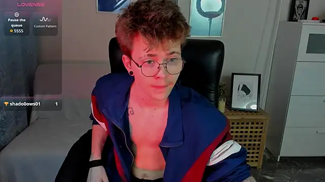 Tomas Norton online show from March 28, 8:30 pm