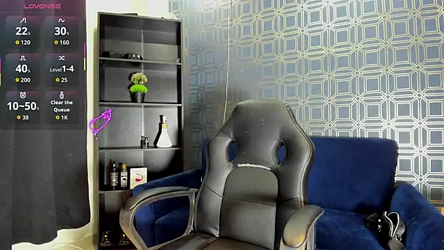 Snapshot of asher_lux chatting on May 16, 7:56 pm asher lux online show from May 16, 7:56 pm