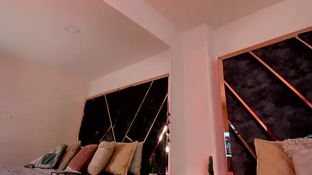 Snapshot of Chloe_Connor chatting on February 8, 1:53 am Chloe Connor online show from February 8, 1:53 am