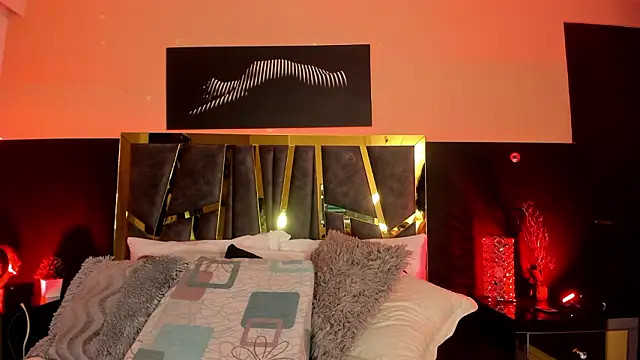 Chloe Connor online show from March 19, 2:15 am