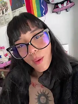 vampx   online show from February 3, 9:42 pm