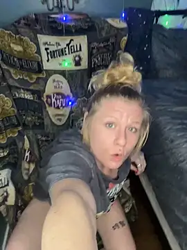 Autumn paige online show from February 6, 2:38 am