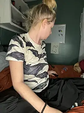 Autumn paige online show from February 12, 12:38 am