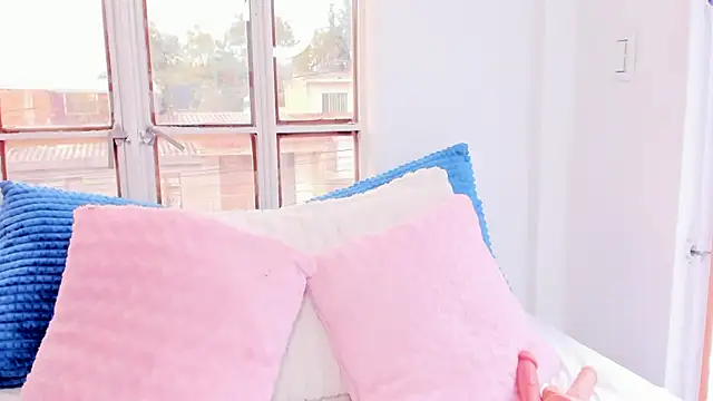 MiaKleinX online show from July 27, 9:44 pm