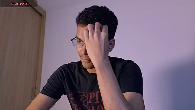 Pikashu7u7 online show from March 15, 11:00 pm