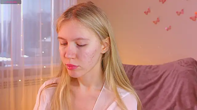 SirenThalassa online show from February 6, 7:02 am