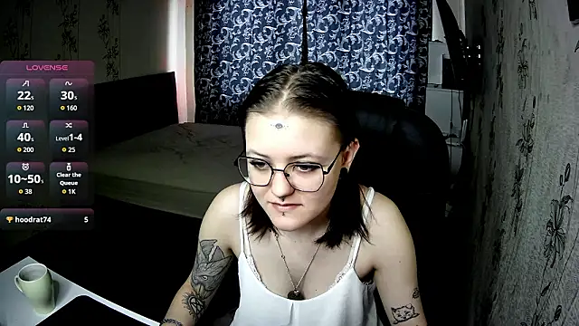 Withbeautyeyes online show from February 10, 10:08 am