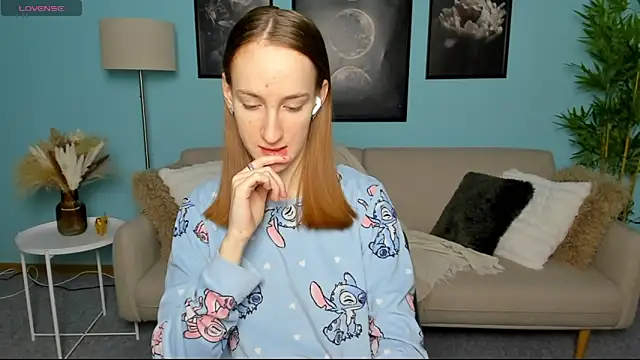 Jaidii  online show from February 7, 4:00 pm