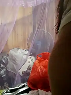 Snapshot of _Bong_02 chatting on March 23, 12:53 pm Bong 02 online show from March 23, 12:53 pm