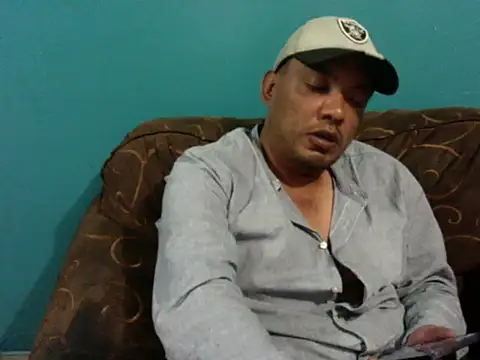 Snapshot of latinomoreno95 chatting on May 27, 5:26 am latinomoreno95 online show from May 27, 5:26 am