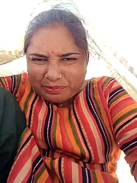 Punam sing online show from January 19, 7:45 am