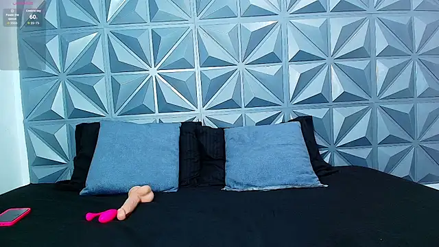 Snapshot of Miaawhithe chatting on March 29, 5:29 am Miaawhithe online show from March 29, 5:29 am