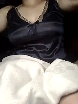 Merrylinh online show from March 22, 3:26 pm