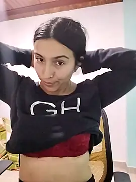 Snapshot of Emily_Gree chatting on March 28, 7:57 pm Emily Gree online show from March 28, 7:57 pm