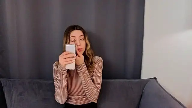 BrianneMallory online show from February 19, 6:20 am