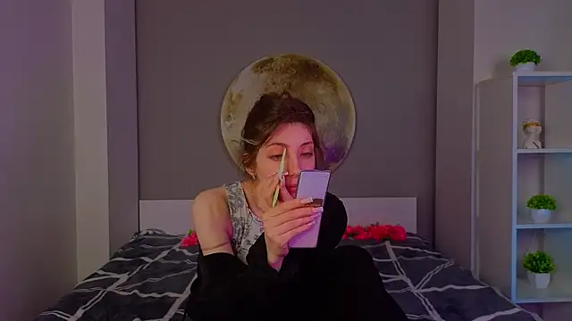 BrianneMallory online show from March 26, 6:19 am