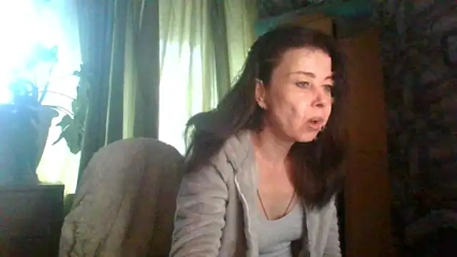 Snapshot of KettyLoveX chatting on April 9, 10:42 am KettyLoveX online show from April 9, 10:42 am
