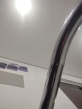 Snapshot of Fefe2805 chatting on March 25, 10:27 pm Fefe2805 online show from March 25, 10:27 pm