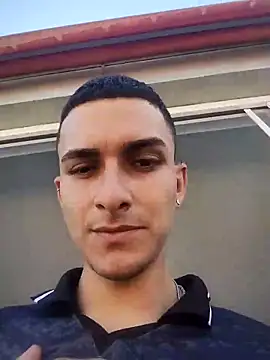 Snapshot of Fefe2805 chatting on March 26, 2:55 pm Fefe2805 online show from March 26, 2:55 pm