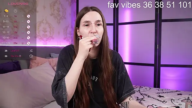 Alice Goth online show from February 2, 3:38 am