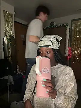 CookiesNcreaming online show from March 7, 3:36 am