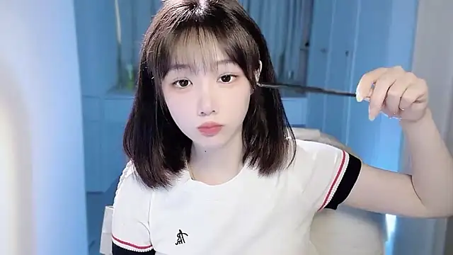Snapshot of Ccc7- chatting on May 16, 11:09 am Ccc7- online show from May 16, 11:09 am
