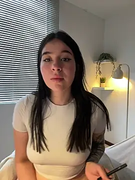 evelynrosess1 online show from March 13, 9:54 pm