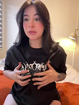 evelynrosess1 online show from June 22, 10:29 pm