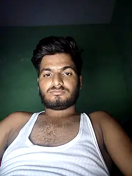 avi007pp online show from July 17, 4:01 pm