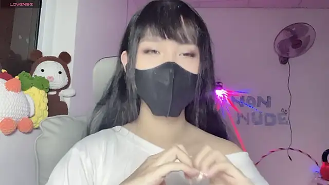 Tieu-May online show from July 5, 9:44 pm