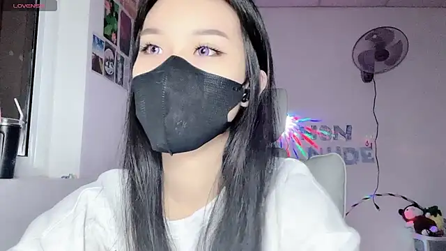 Tieu-May online show from July 30, 8:13 am