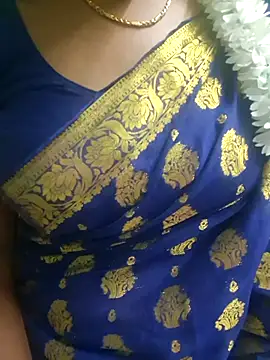 Snapshot of tamil-Diya90 chatting on April 16, 6:09 pm tamil-Diya90 online show from April 16, 6:09 pm