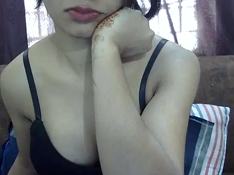 Snapshot of Sexy-quit chatting on February 8, 6:50 am Sexy-quit online show from February 8, 6:50 am