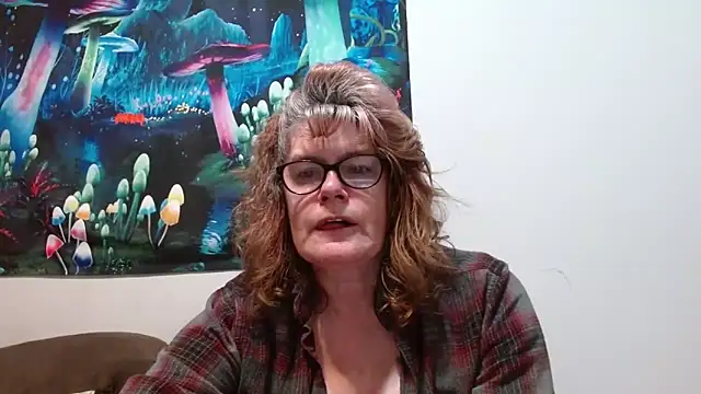 ladylavende3 online show from February 20, 4:20 am