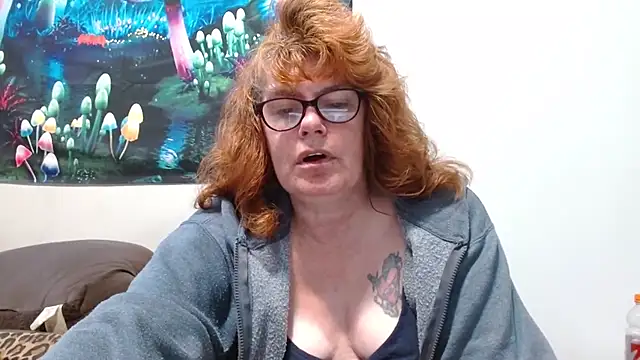 ladylavende3 online show from April 1, 3:20 pm