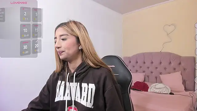 Snapshot of IRINA_TAY1 chatting on January 19, 3:21 am IRINA TAY1 online show from January 19, 3:21 am