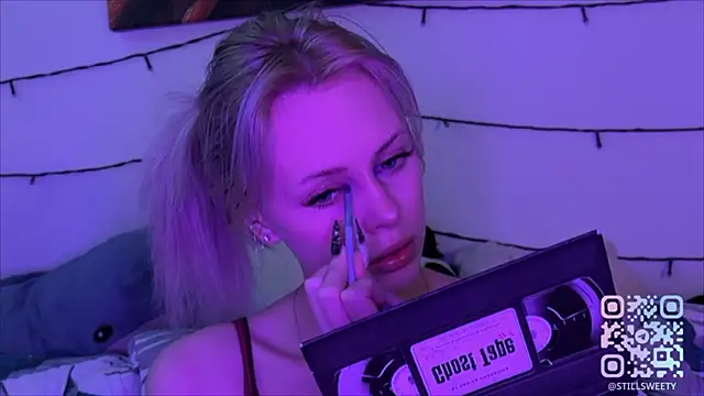 stillsweety online show from February 11, 10:04 pm