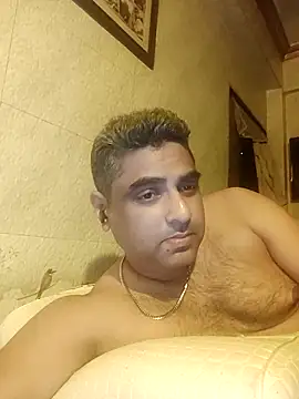 Snapshot of hardnhornybull chatting on April 14, 6:58 pm hardnhornybull online show from April 14, 6:58 pm