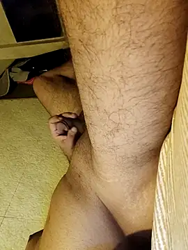 Snapshot of hardnhornybull chatting on June 22, 8:06 pm hardnhornybull online show from June 22, 8:06 pm